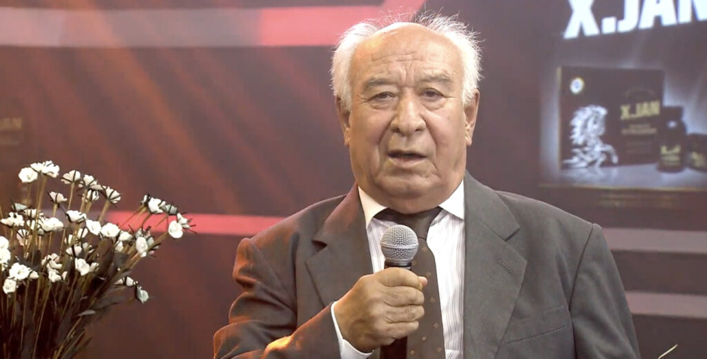 ئابلىز شاكىر