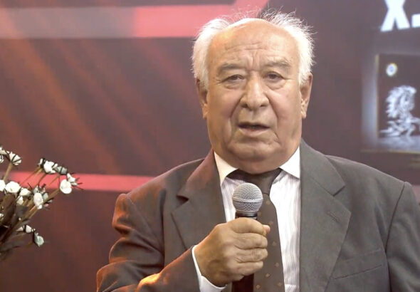 ئابلىز شاكىر