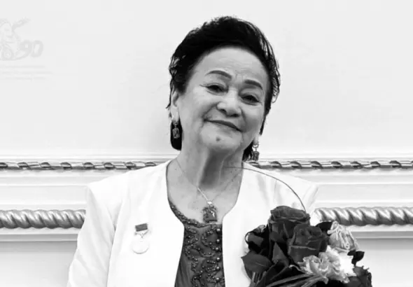 Qayghuluq xewer: hayatini xelqning külkisige béghishlighan artis, uyghur xelqining söyümlük qizi reyhan'gül mexpirowa wapat boldi