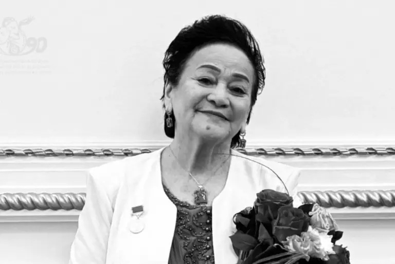 Qayghuluq xewer: hayatini xelqning külkisige béghishlighan artis, uyghur xelqining söyümlük qizi reyhan'gül mexpirowa wapat boldi
