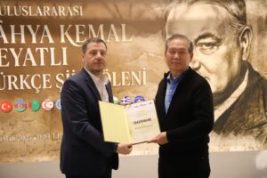 11- Nöwetlik yehya kemal beyatli xelqara shé'iriyet féstiwalida uyghur edebiyati tunushturuldi